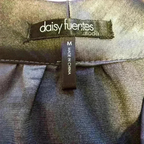 Daisy Fuentes blouse - medium - Picture 6 of 9